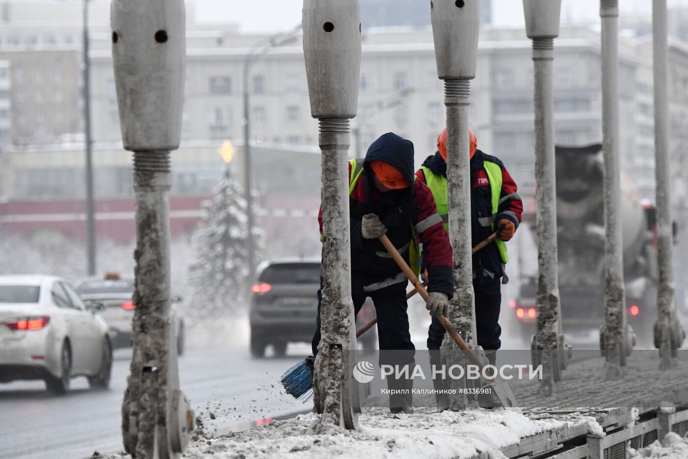 Снег в Москве