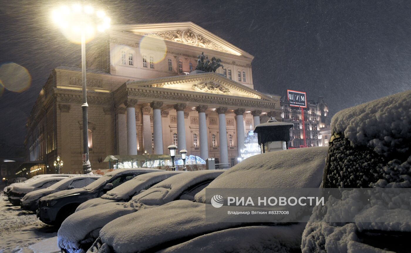 Снег в Москве