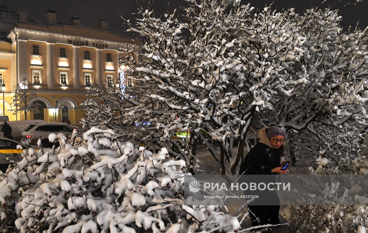 Снег в Москве