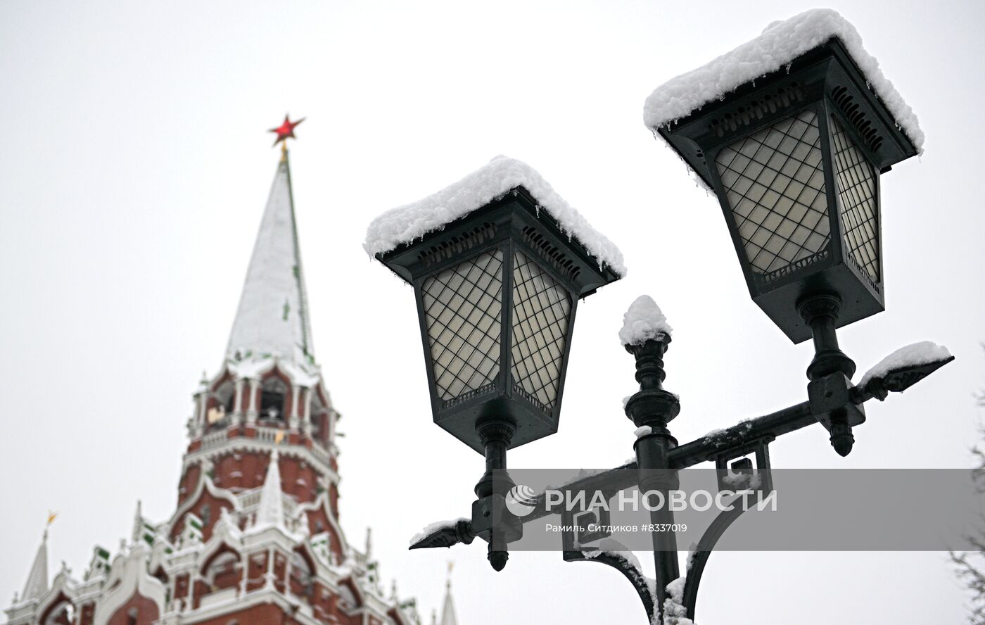 Снег в Москве