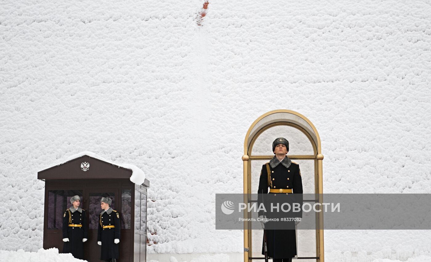 Снег в Москве
