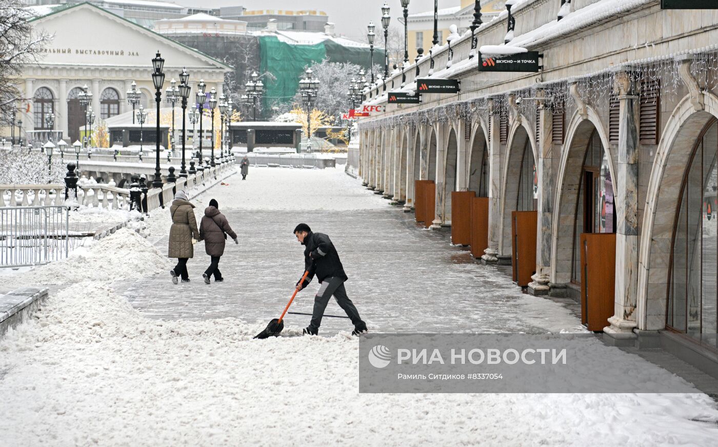 Снег в Москве