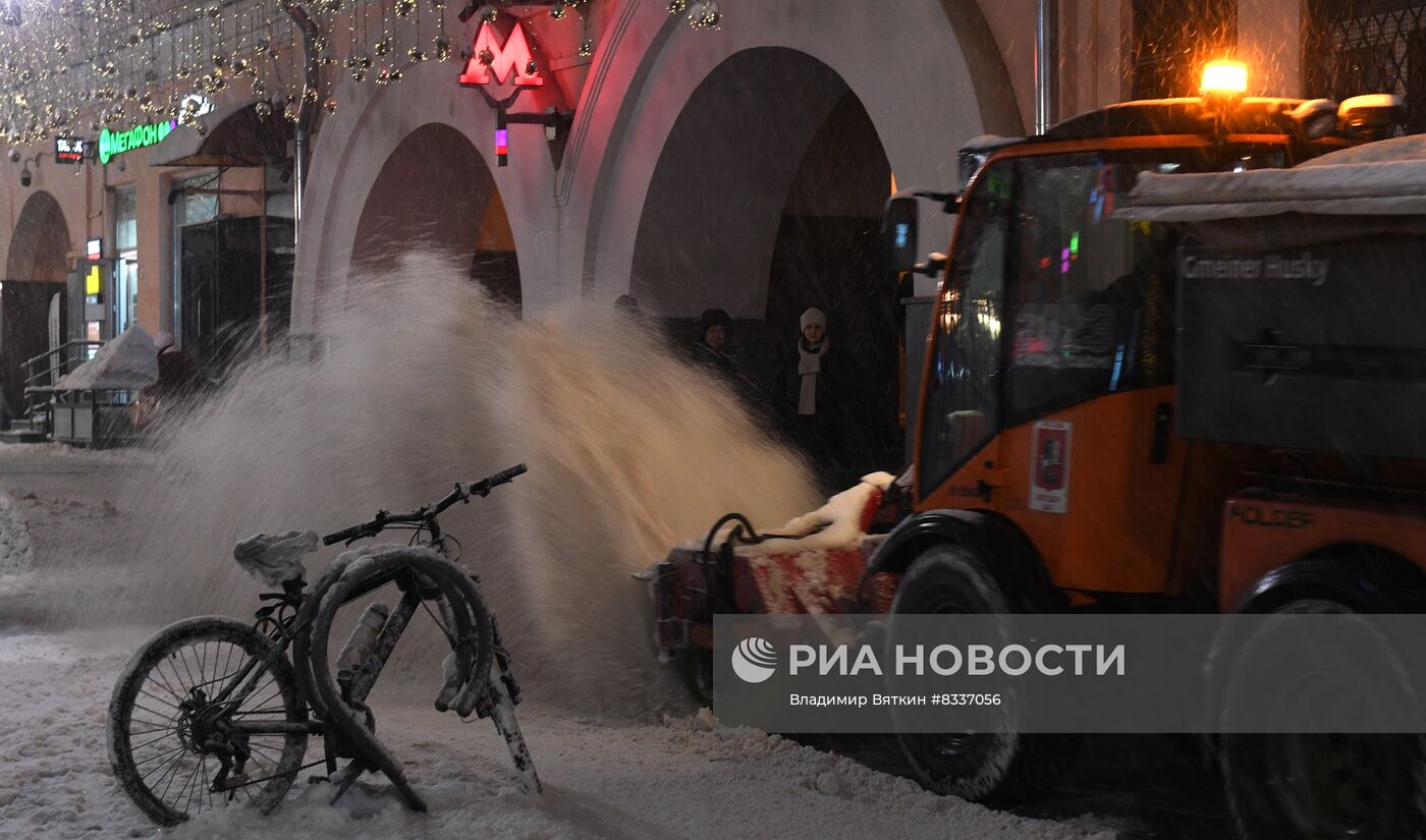 Снег в Москве