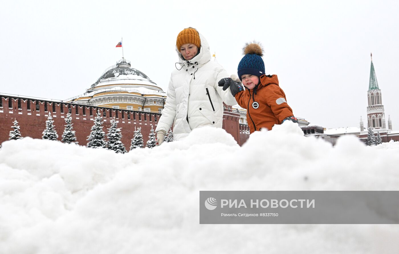 Снег в Москве