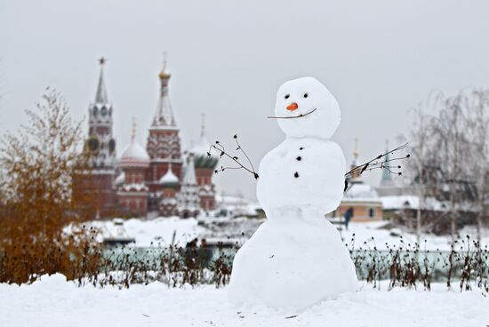 Снег в Москве