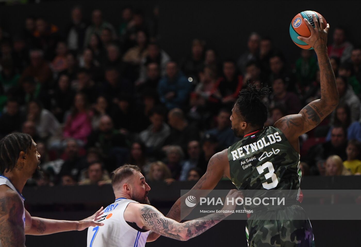 Баскетбол. Единая лига ВТБ. Матч УНИКС - "Зенит"