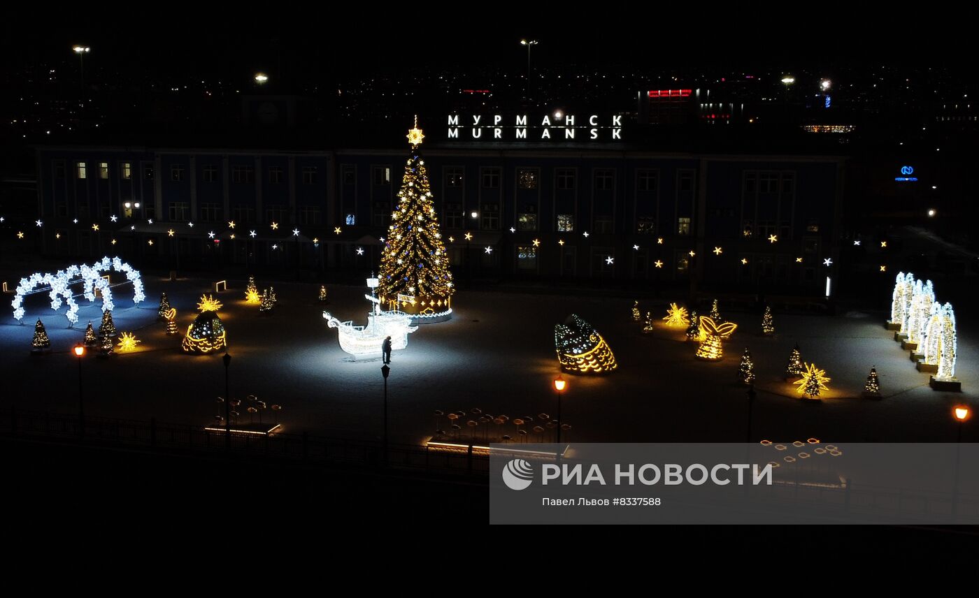 Подготовка к Новому году в Мурманске