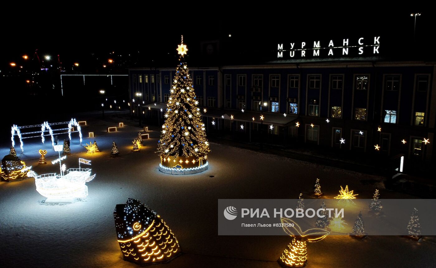 Подготовка к Новому году в Мурманске