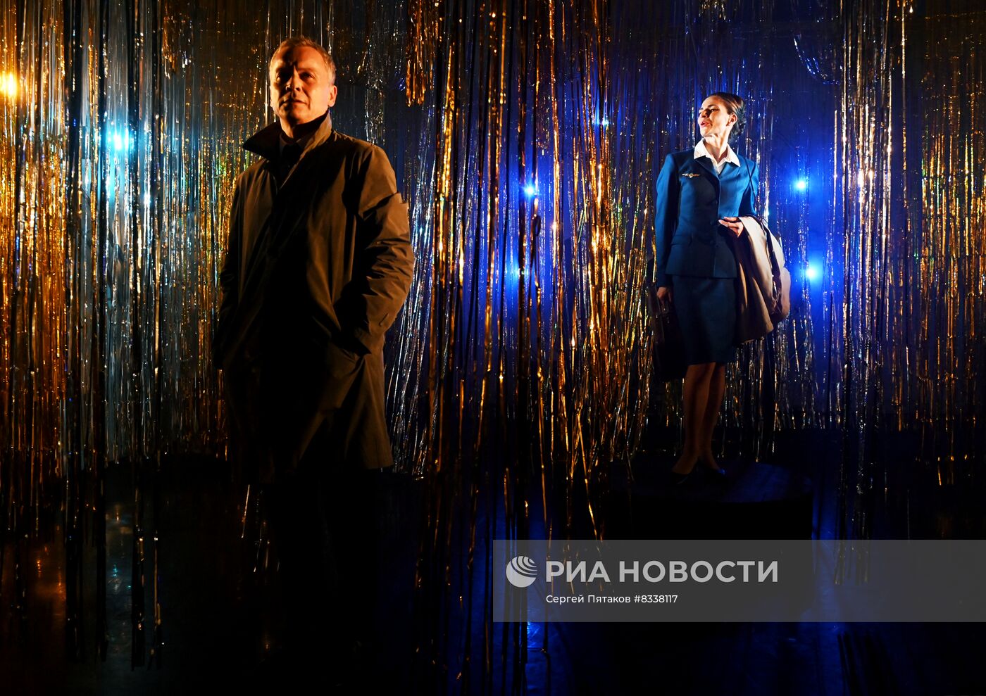 Спектакль "104 страницы про любовь" в студии "Театр МОСТ"