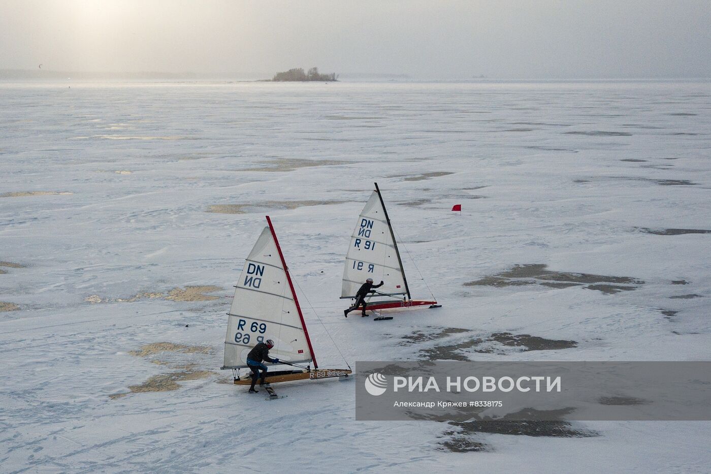 Соревнования по буерному спорту в Новосибирске