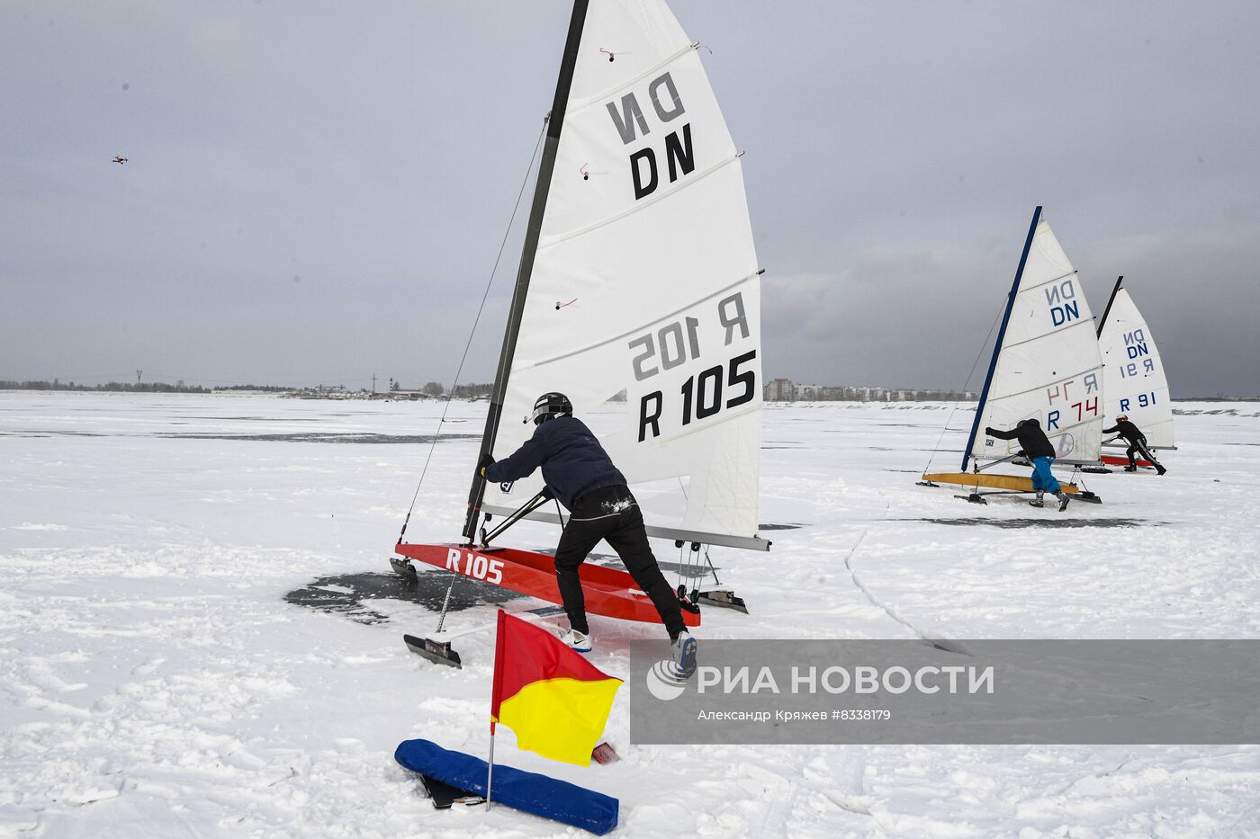 Соревнования по буерному спорту в Новосибирске