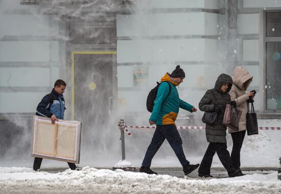 Снег в Москве