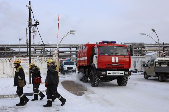 Последствия пожара на нефтезаводе в Ангарске