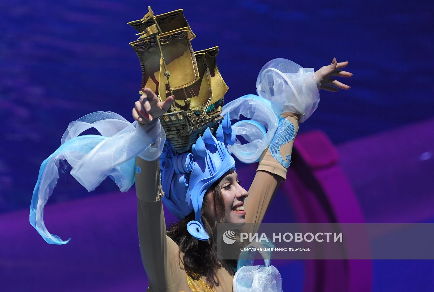 Премьера мюзикла на воде "Новогодний круиз" в "Москвариум"