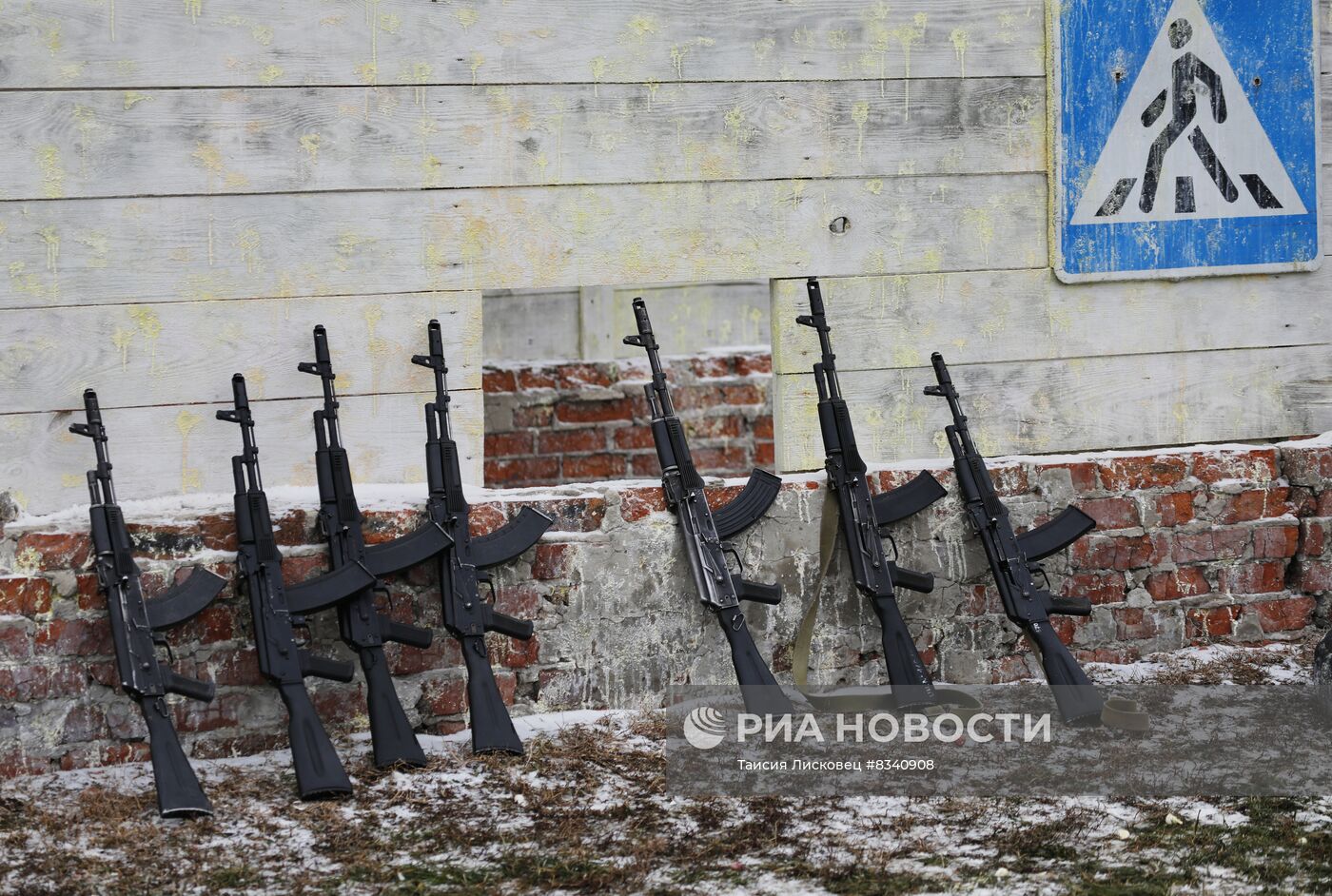 Тренировка народного ополчения в Белгородской области