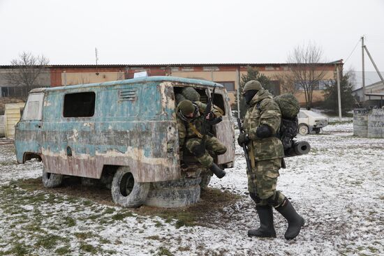 Тренировка народного ополчения в Белгородской области