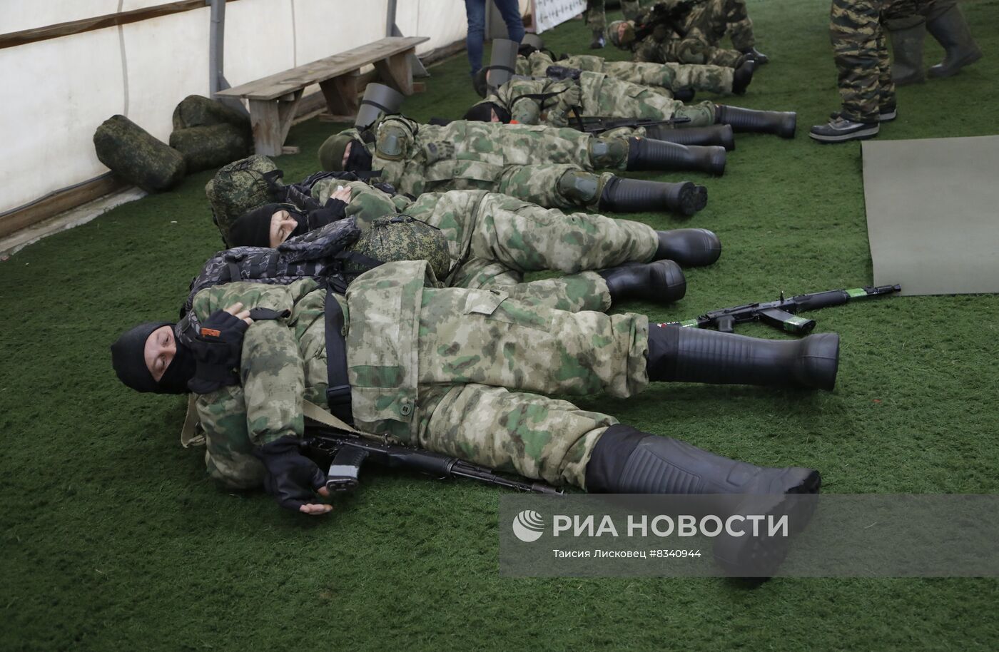 Тренировка народного ополчения в Белгородской области