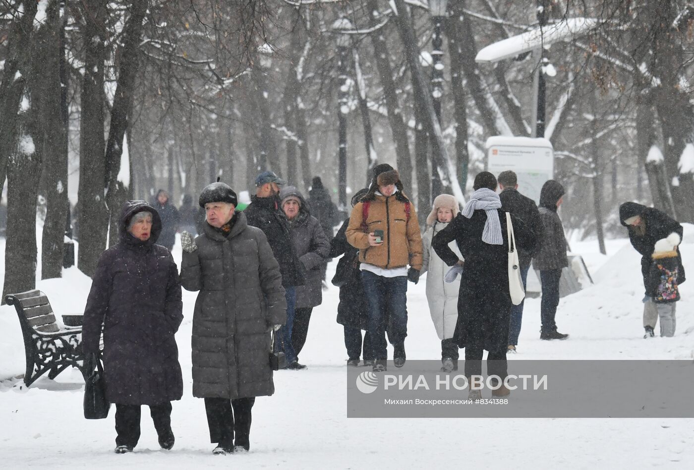 Снег в Москве