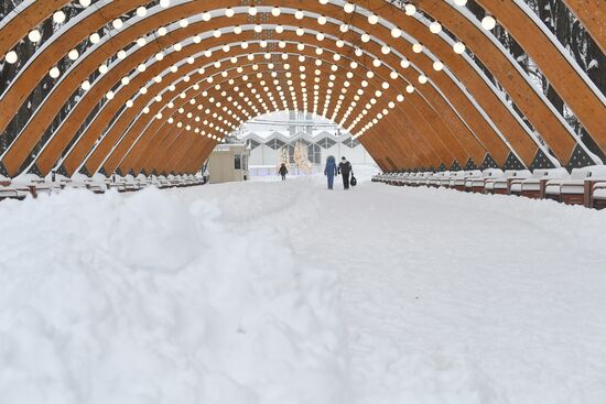 Снег в Москве