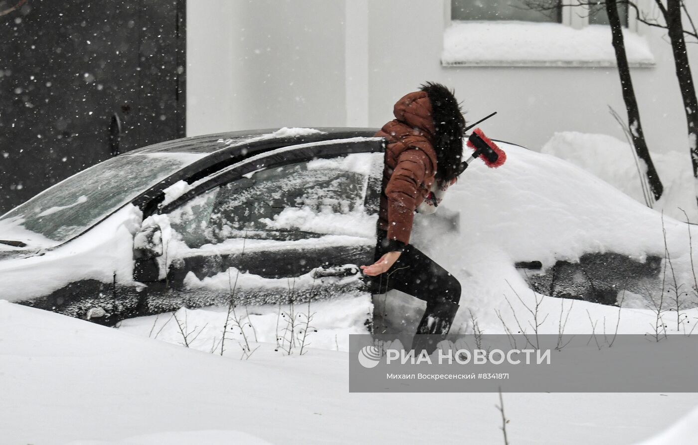 Снег в Москве