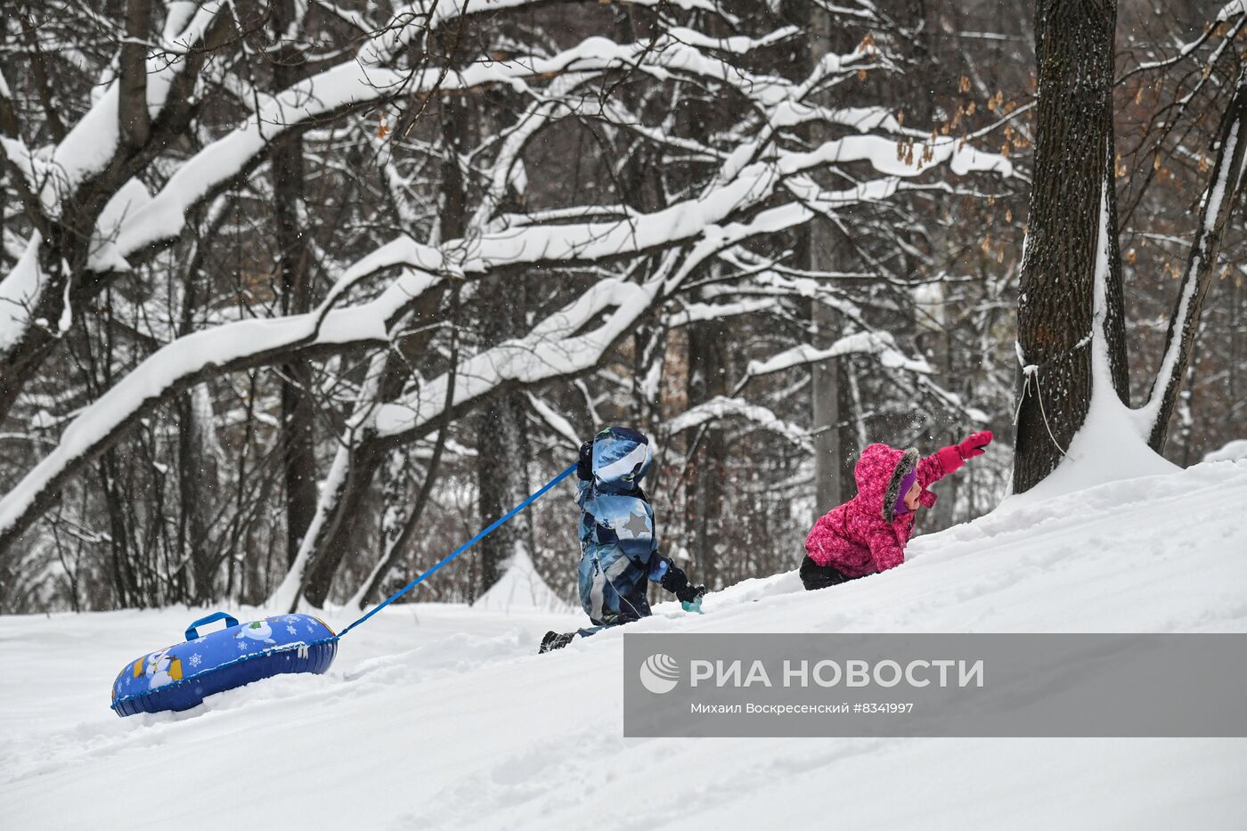Снег в Москве