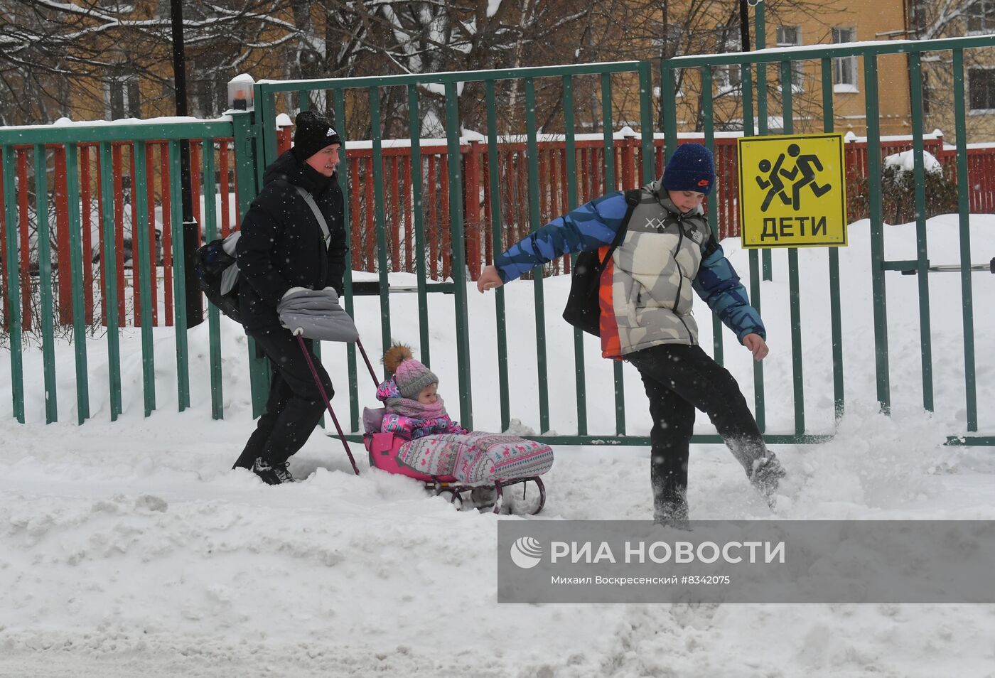 Снег в Москве