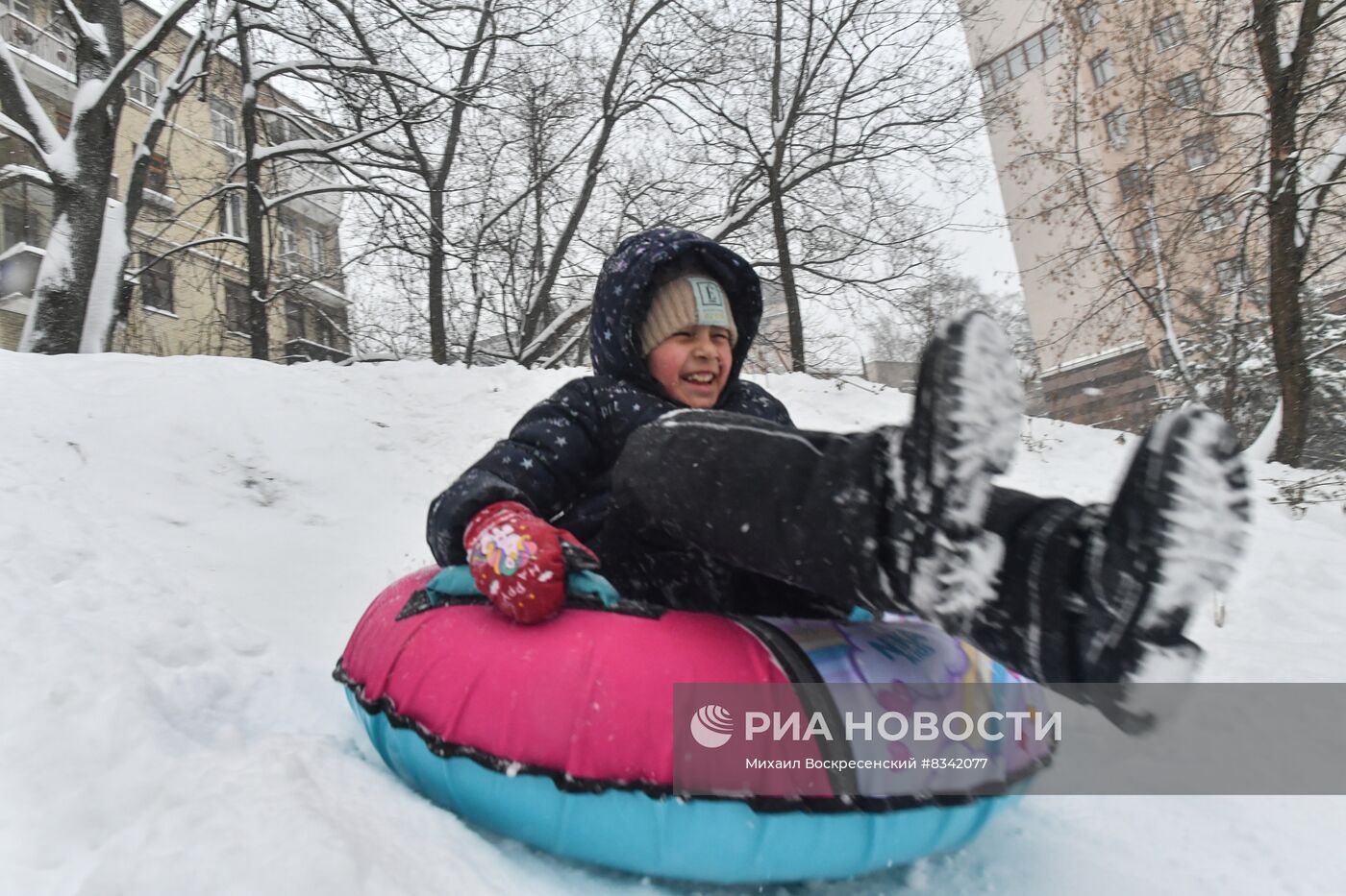 Снег в Москве