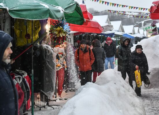 Снег в Москве