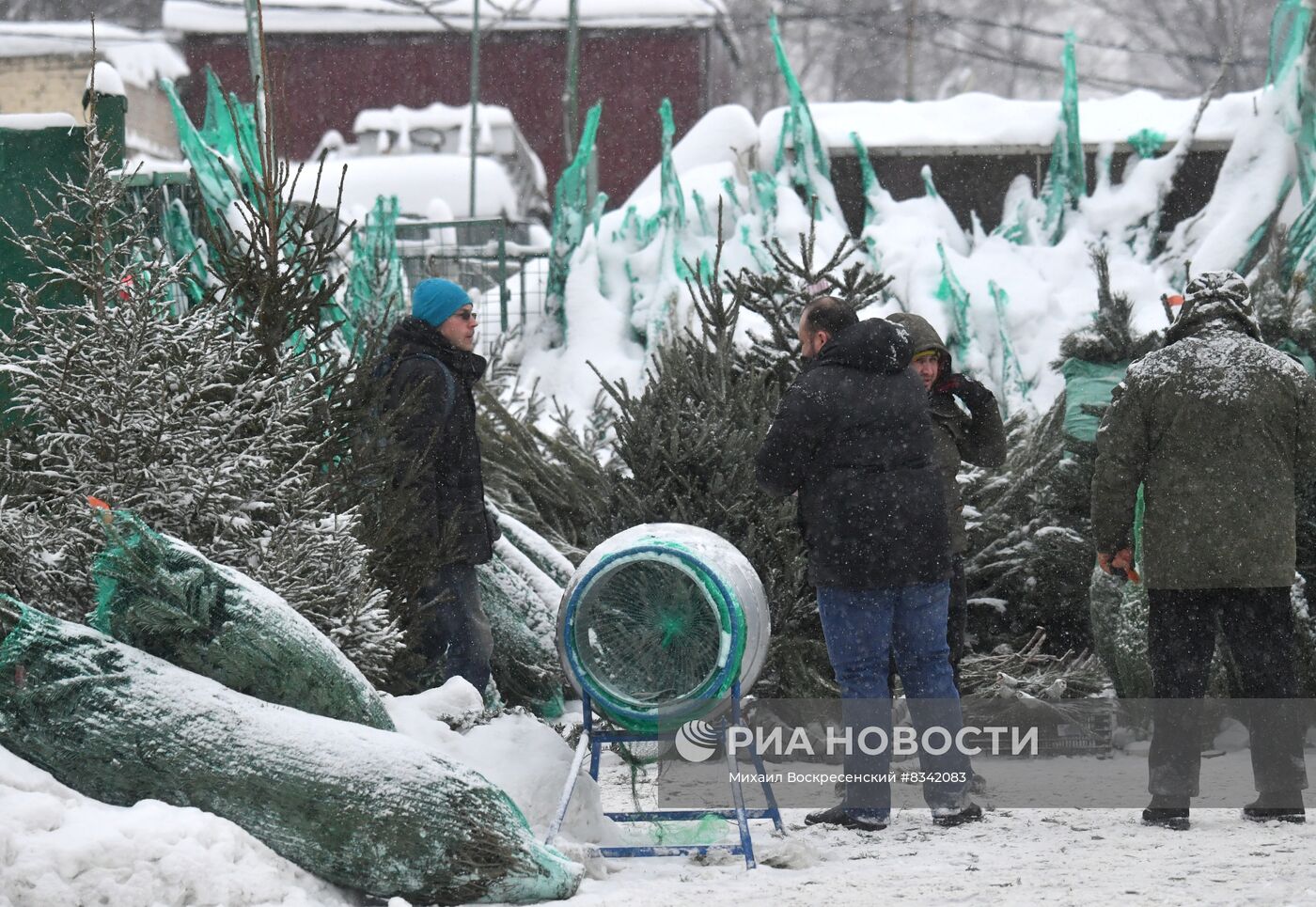 Снег в Москве