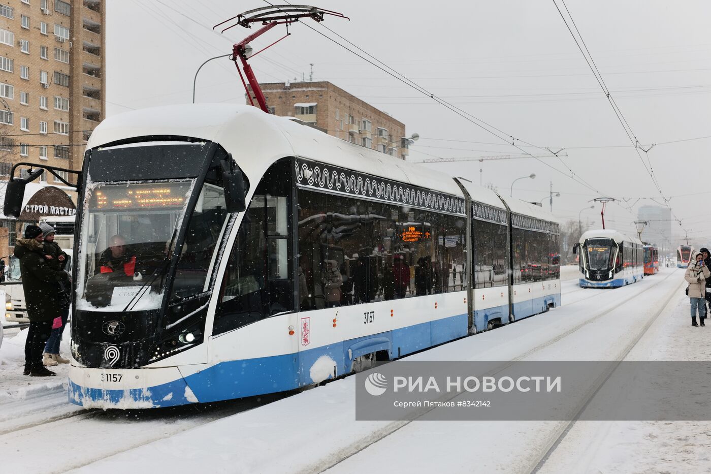 Снег в Москве