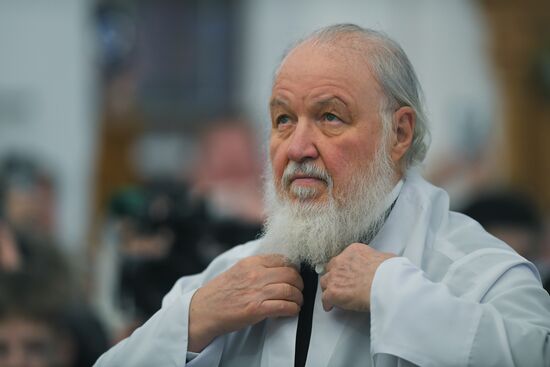 Патриаршее служение в день памяти Святителя Николая Чудотворца в Москве 