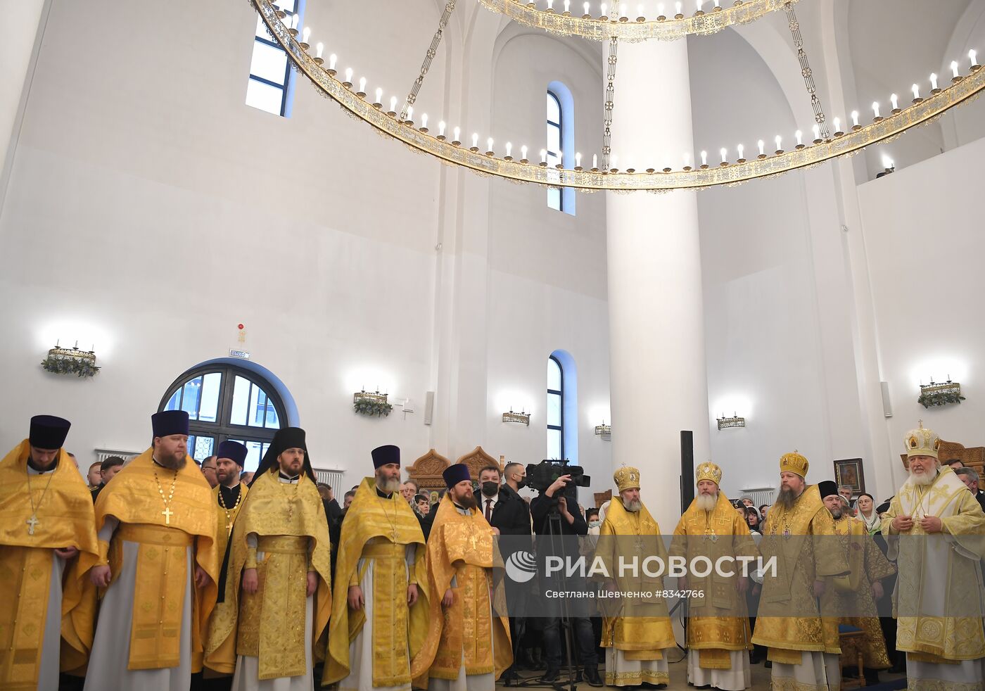 Патриаршее служение в день памяти Святителя Николая Чудотворца в Москве 