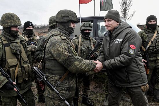 Раздача гуманитарной помощи от ОНФ мобилизованным 