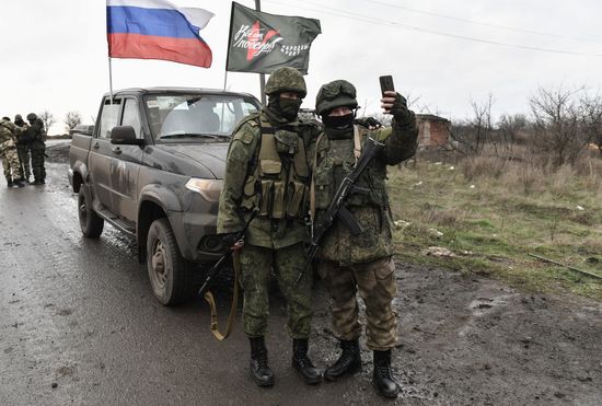 Раздача гуманитарной помощи от ОНФ мобилизованным 