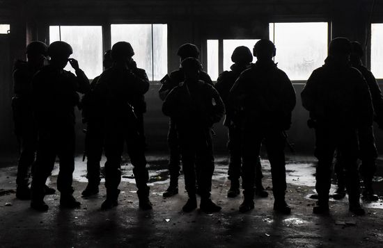 Раздача гуманитарной помощи от ОНФ мобилизованным 
