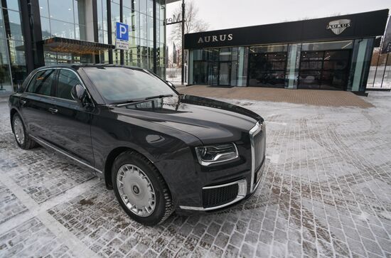 Автосалон AURUS открылся в Санкт-Петербурге