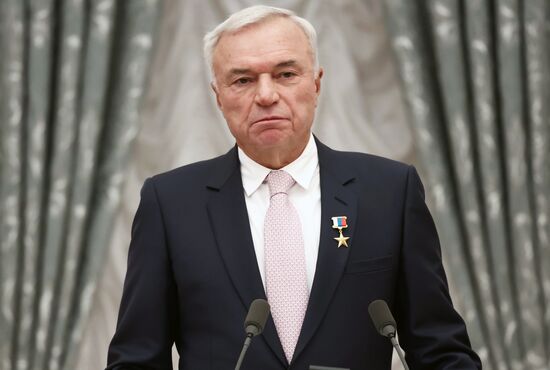 Президент РФ В. Путин принял участие в церемонии вручения госнаград