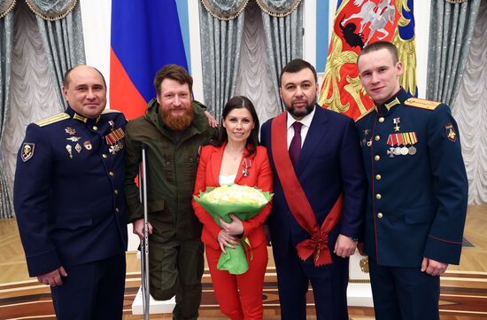 Президент РФ В. Путин принял участие в церемонии вручения госнаград