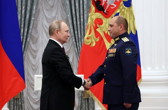 Президент РФ В. Путин принял участие в церемонии вручения госнаград