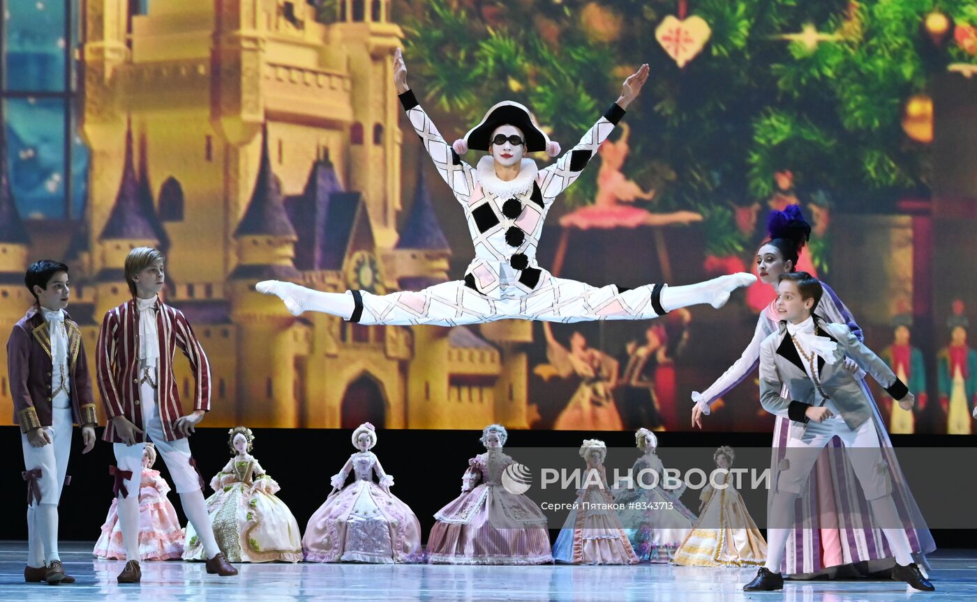 Балет "Щелкунчик". Спектакль Академии русского балета имени А. Я. Вагановой