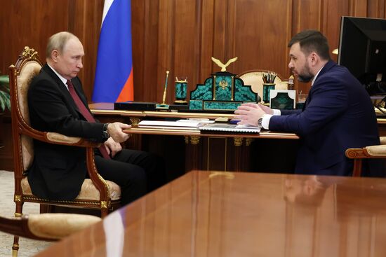 Президент РФ В. Путин встретился с врио главы ДНР Д. Пушилиным
