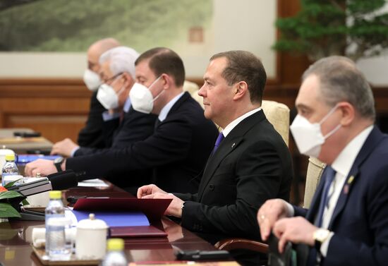 Официальный визит зампреда Совбеза РФ Д. Медведева в Китай