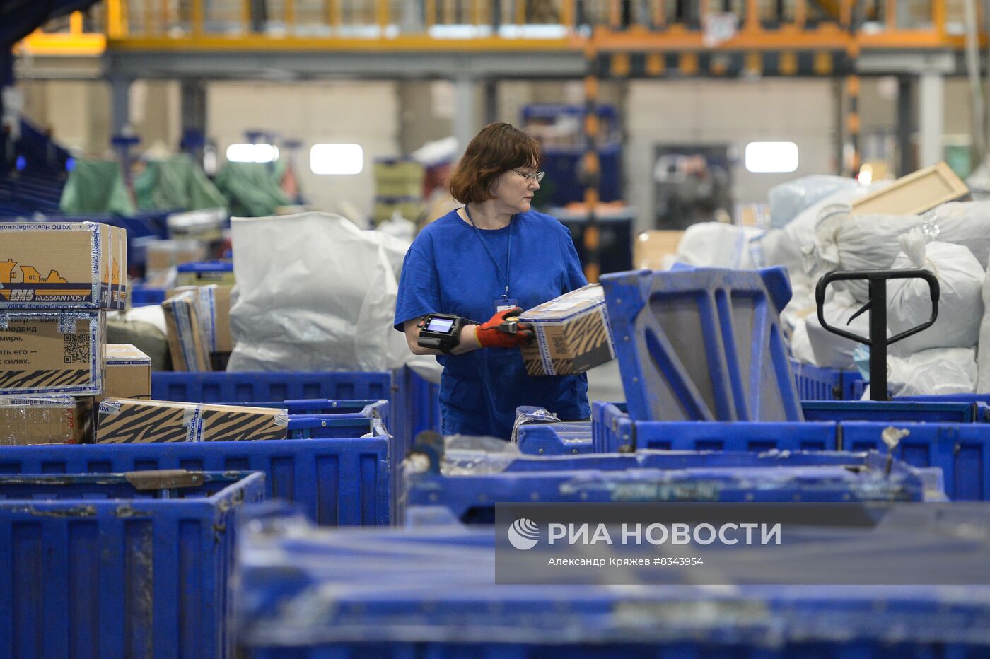 Работа логистического почтового центра в Новосибирской области