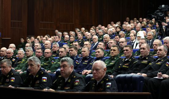Президент РФ В. Путин провел расширенное заседание коллегии Минобороны РФ