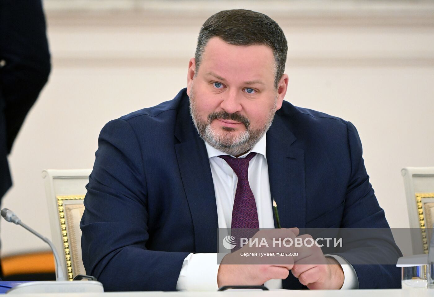 Президент РФ В. Путин провел заседание Госсовета по вопросам реализации молодёжной политики