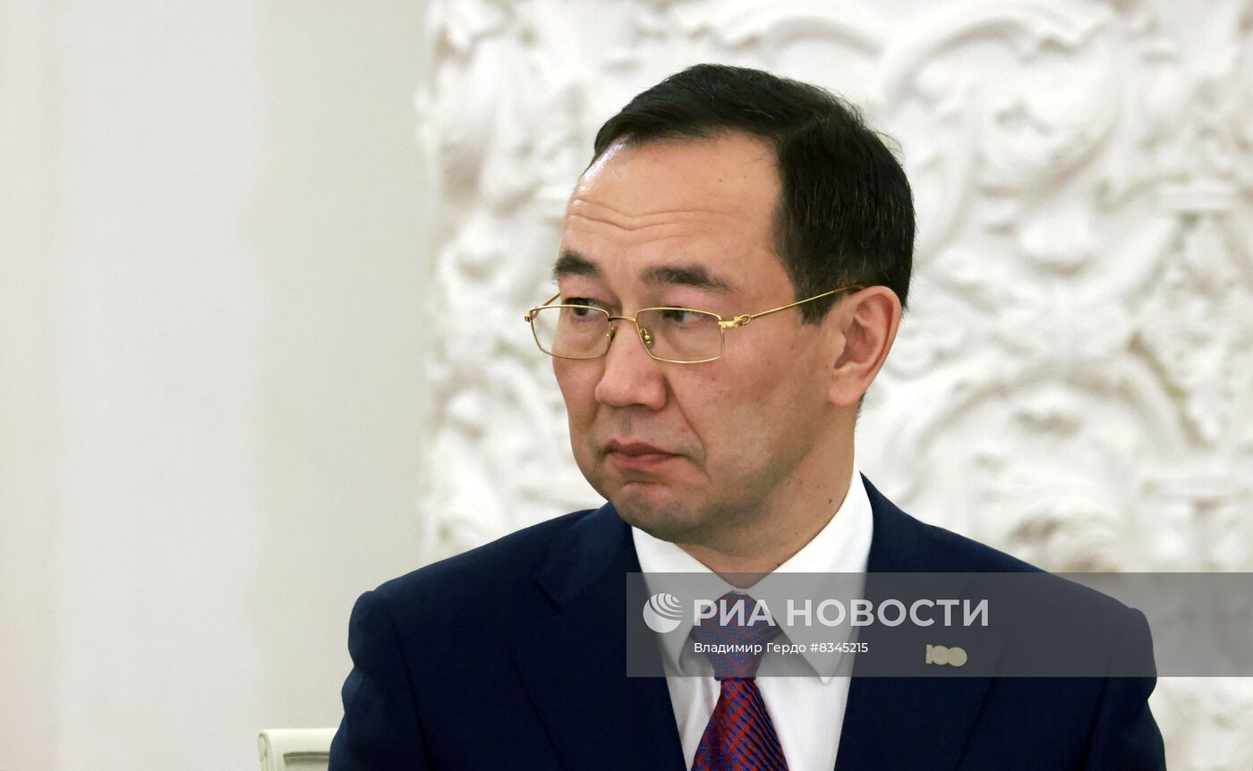 Президент РФ В. Путин провел заседание Госсовета по вопросам реализации молодёжной политики