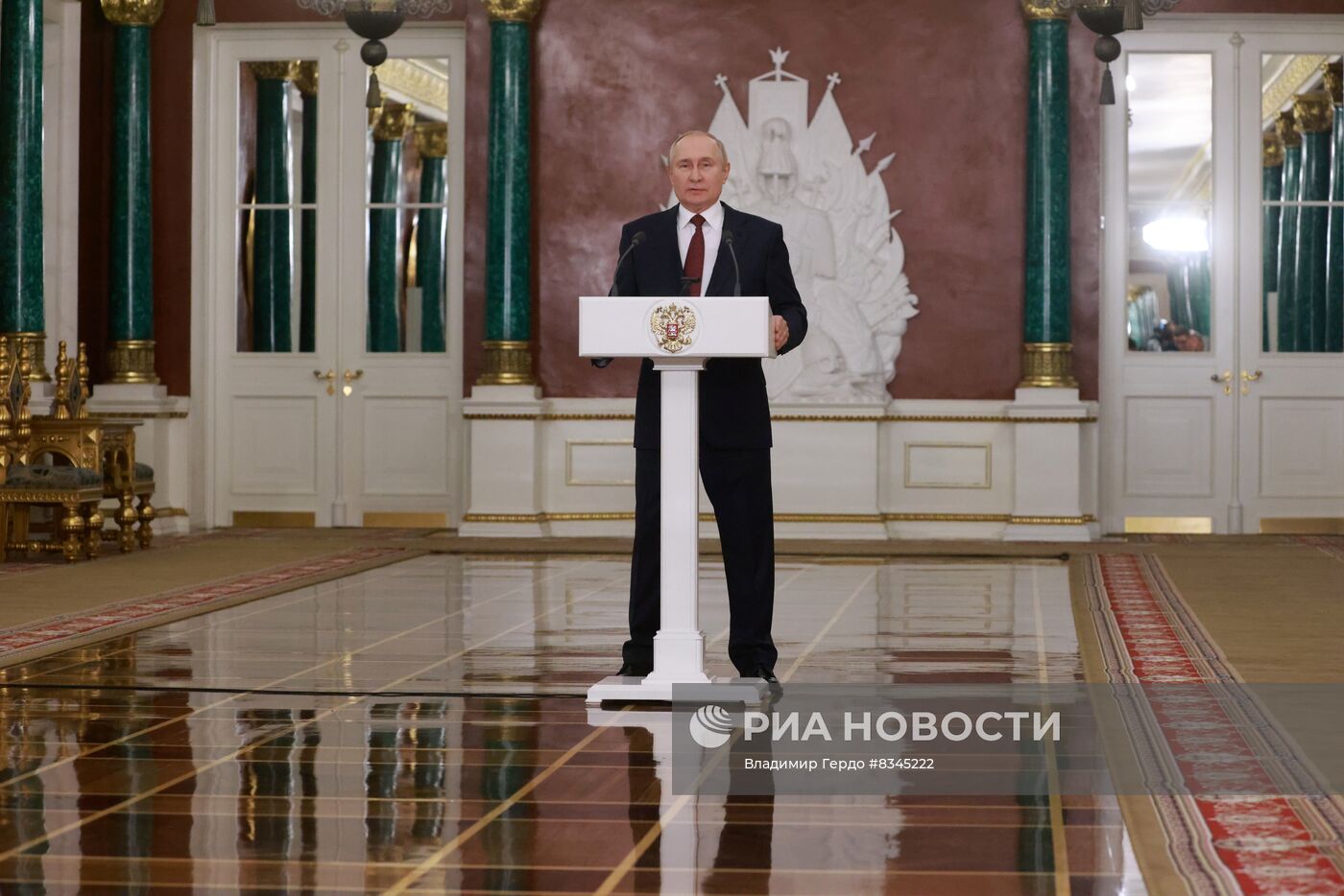 Президент РФ В. Путин провел заседание Госсовета по вопросам реализации молодёжной политики