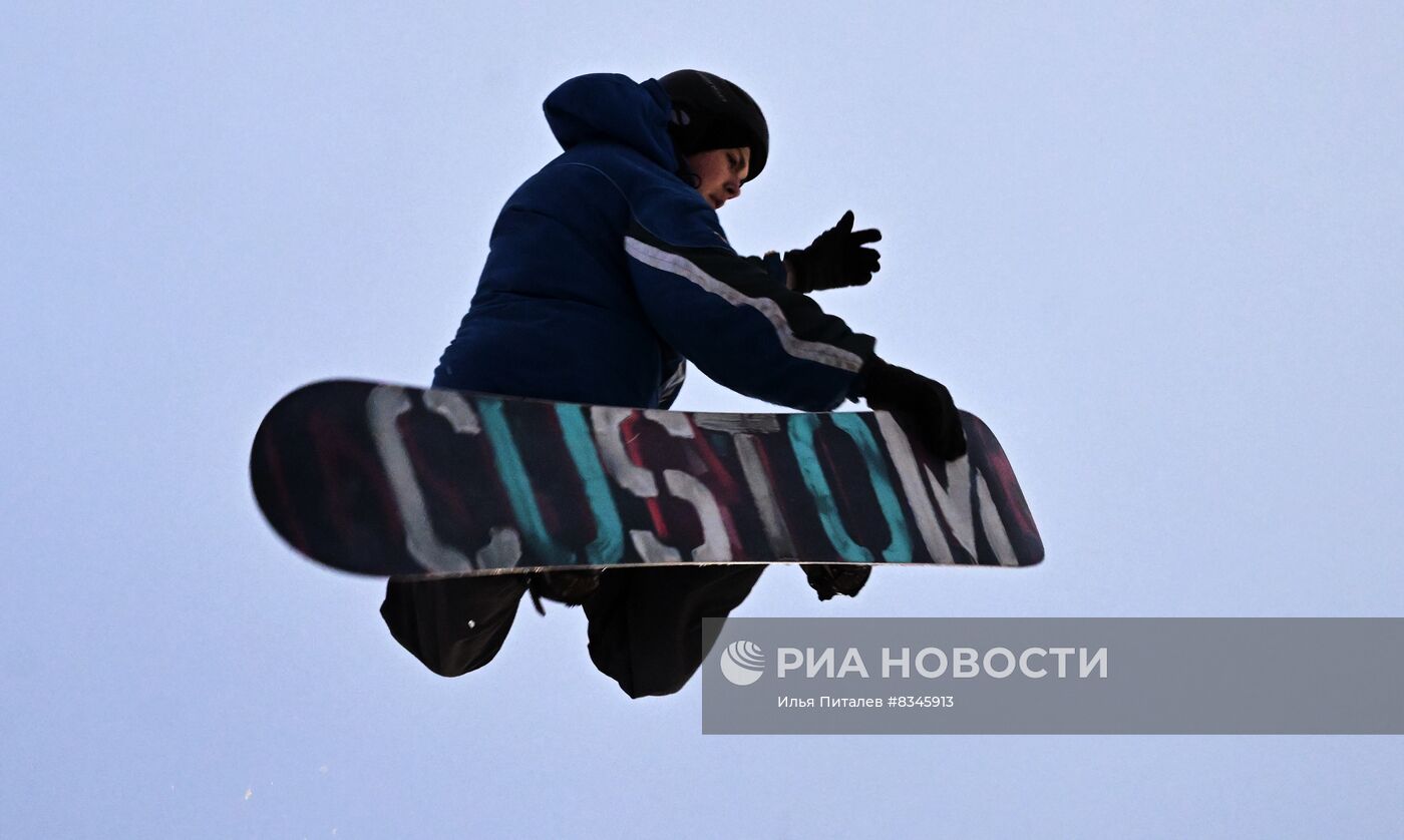 Открытие склона к Чемпионату России по  сноуборду на Воробьевых горах