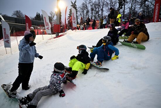 Открытие склона к Чемпионату России по сноуборду на Воробьевых горах