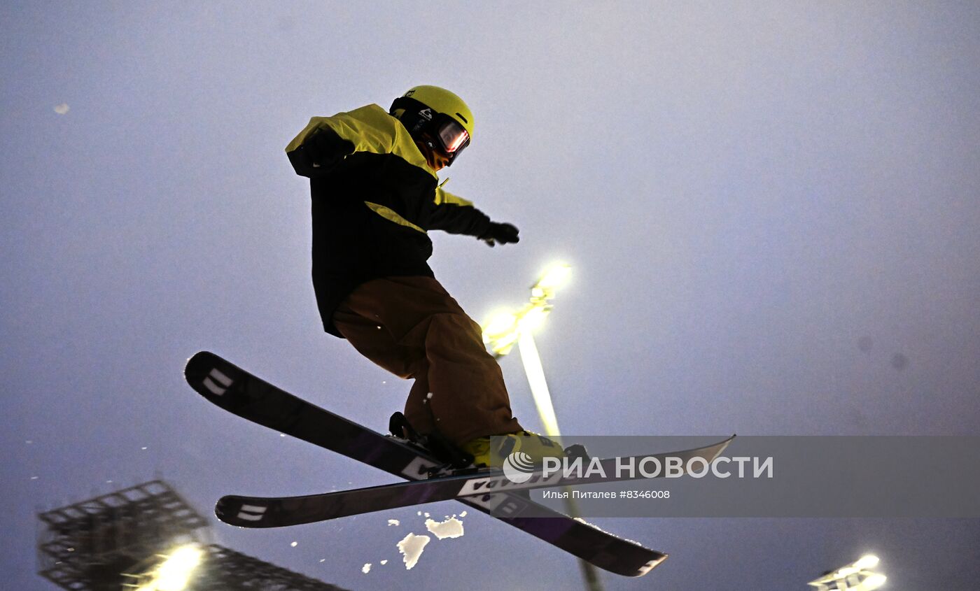 Открытие склона к Чемпионату России по сноуборду на Воробьевых горах